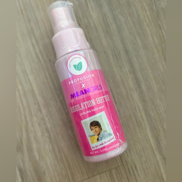 NWT Profusion Cosmetics Mean Girls Cooling Face Mist in Soft Peppermint 2.03 oz - Picture 2 of 9